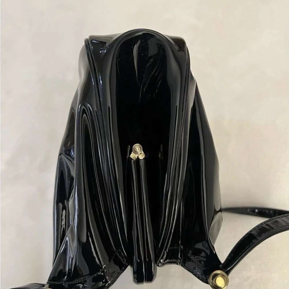 🩷 Patent Leather Top Handle Vintage Bag / Black Gold Hardware 💚